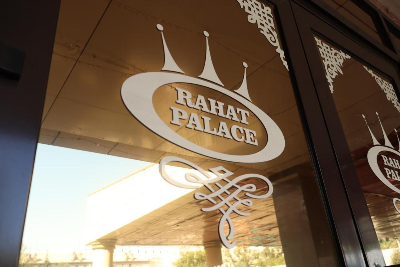 Hotel Rahat Palace Semei Exterior foto